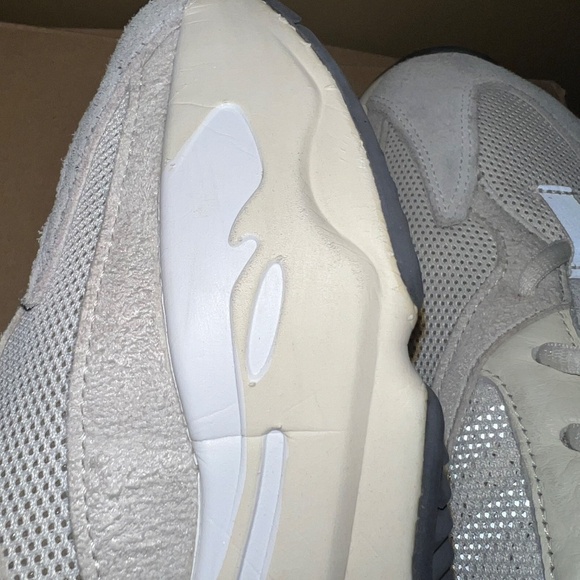 Yeezy 700 Analog Size 11.5 - Picture 9 of 16